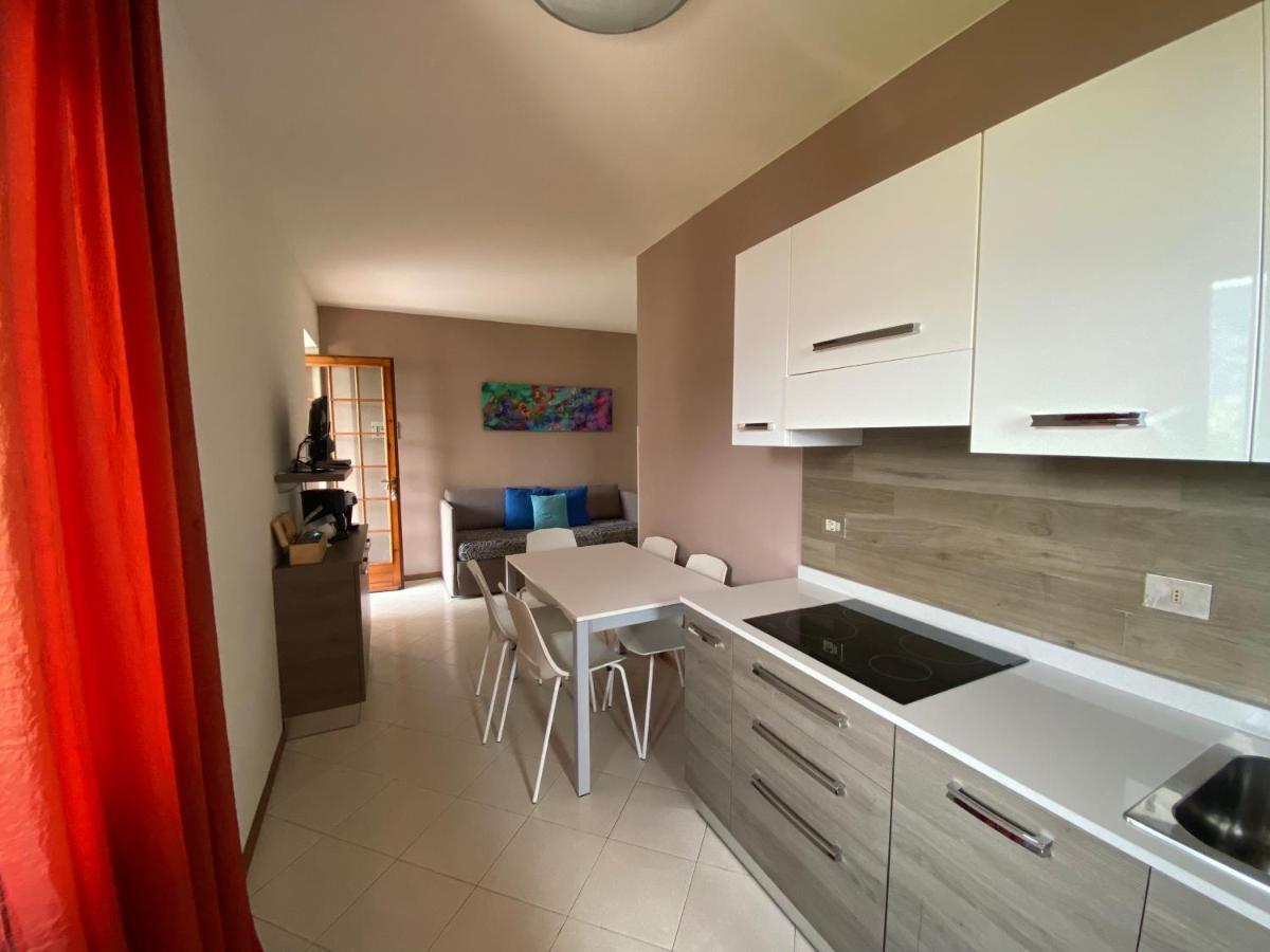 Villa Pifferi มัลเชซิเน ภายนอก รูปภาพ
