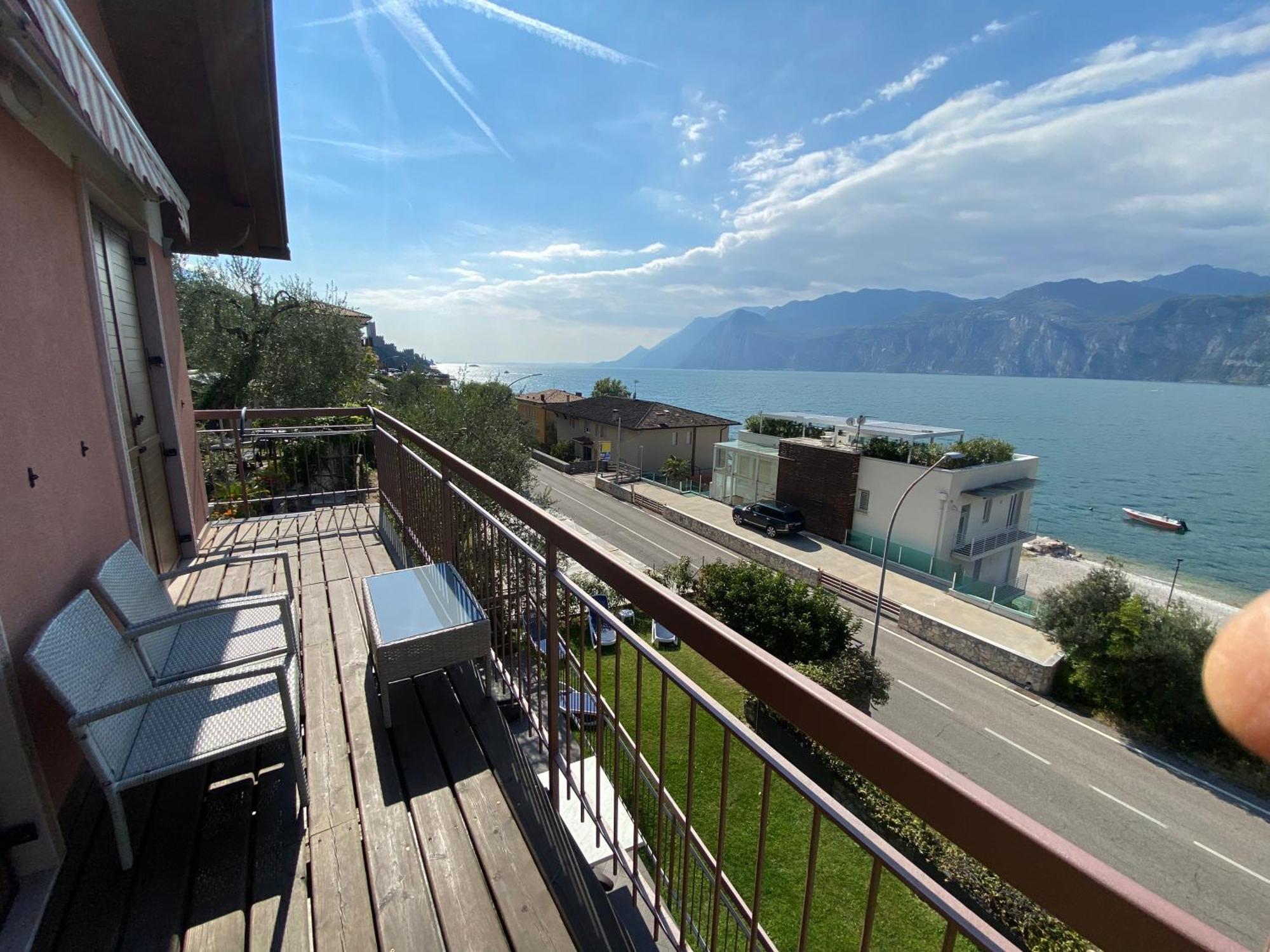 Villa Pifferi มัลเชซิเน ภายนอก รูปภาพ