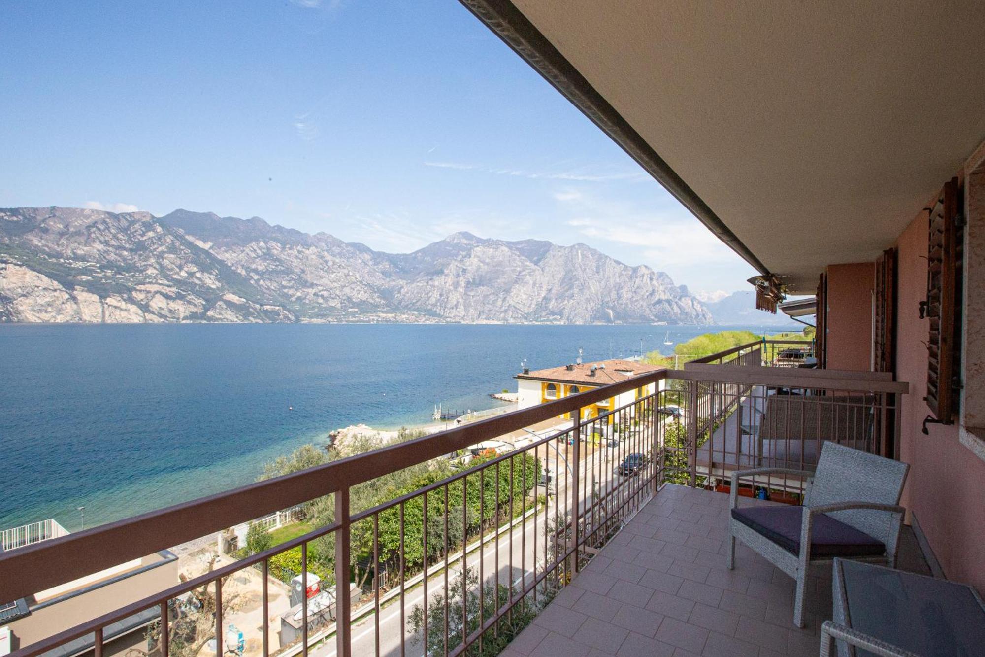 Villa Pifferi มัลเชซิเน ภายนอก รูปภาพ