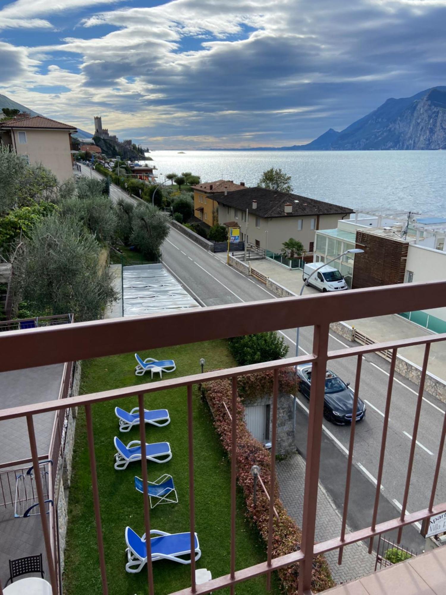 Villa Pifferi มัลเชซิเน ภายนอก รูปภาพ