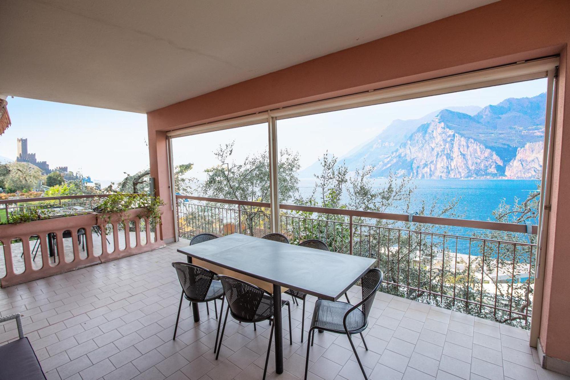 Villa Pifferi มัลเชซิเน ภายนอก รูปภาพ